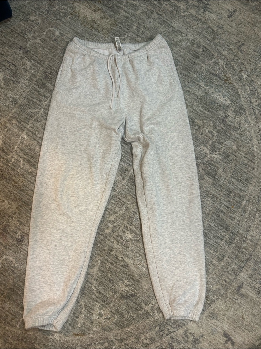 SKIMS Light Gray Zip Hoodie & Joggers Set - Picture 6 of 6